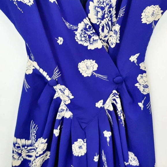 Vintage April Rain Blue Hawaiian Floral Drape Dress Knee Length Size 3 Pin-Up - Picture 4 of 12